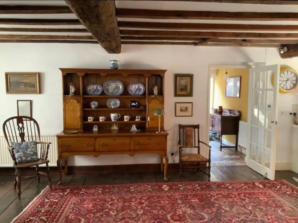 Pass The Keys Magical Period House In The Heart Of Ludlow Esterno foto