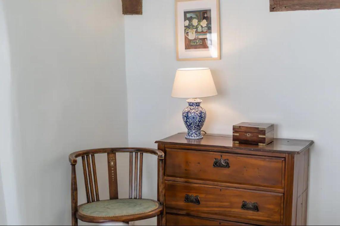 Pass The Keys Magical Period House In The Heart Of Ludlow Esterno foto