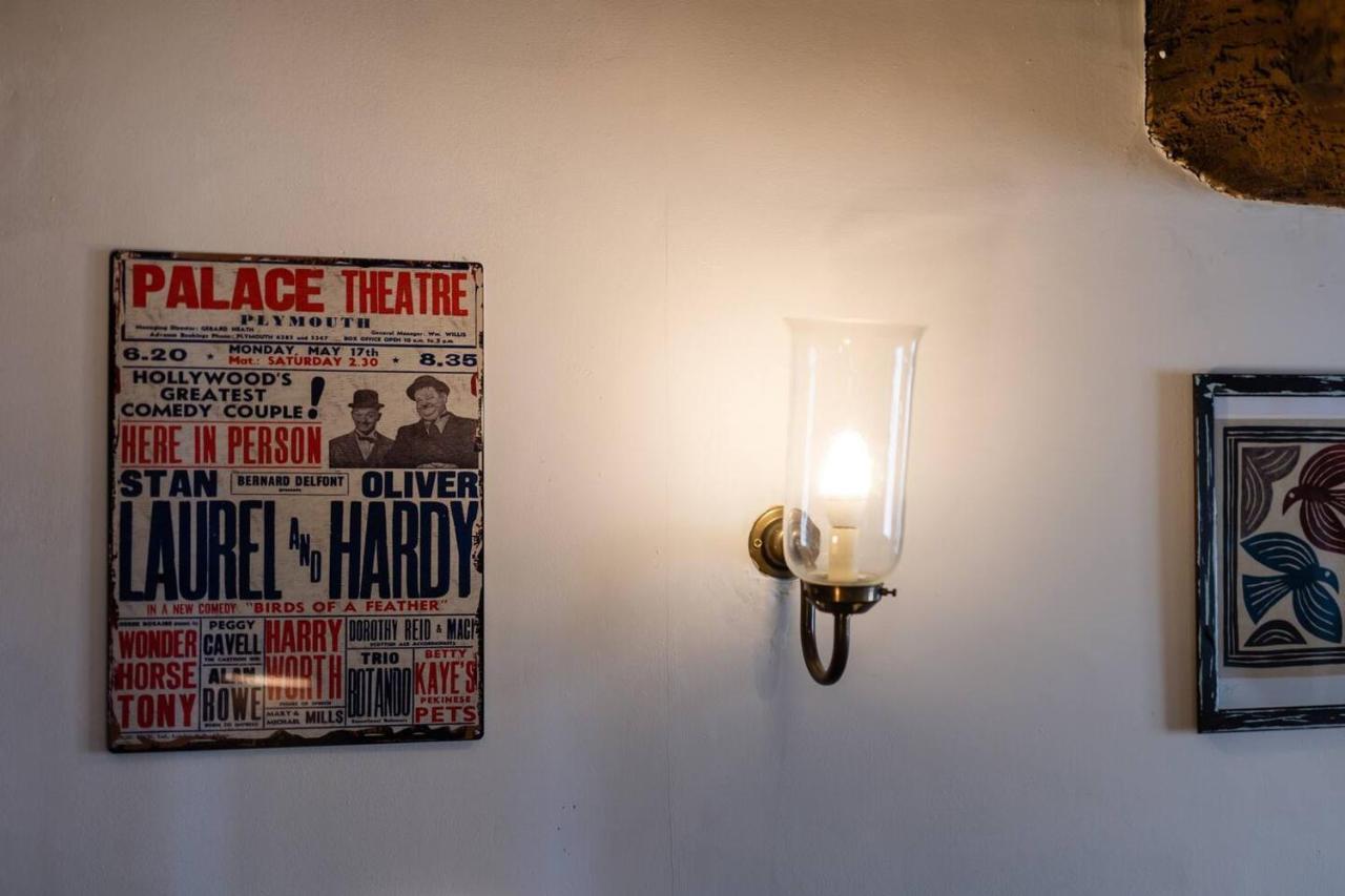 Pass The Keys Magical Period House In The Heart Of Ludlow Esterno foto